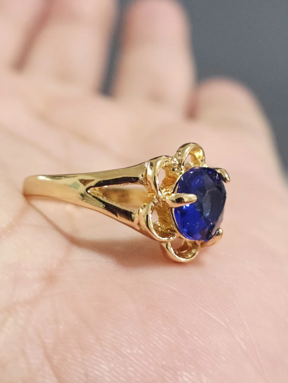 Gold Floral Ring with Sapphire-Blue Stone - Women Jewelry